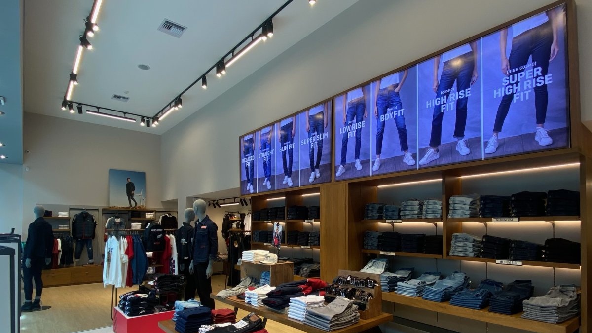 La marca reabrió su local ubicado en el Quicentro Shopping, en el norte de Quito.