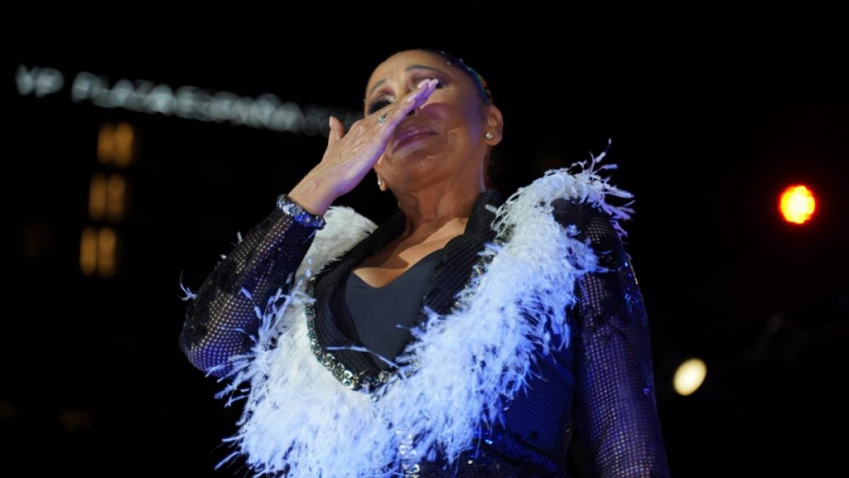 La cantante habría modificado su testamento y quienes se beneficiarían de su patrimonio serían su hermano Agustín y sus nietos.