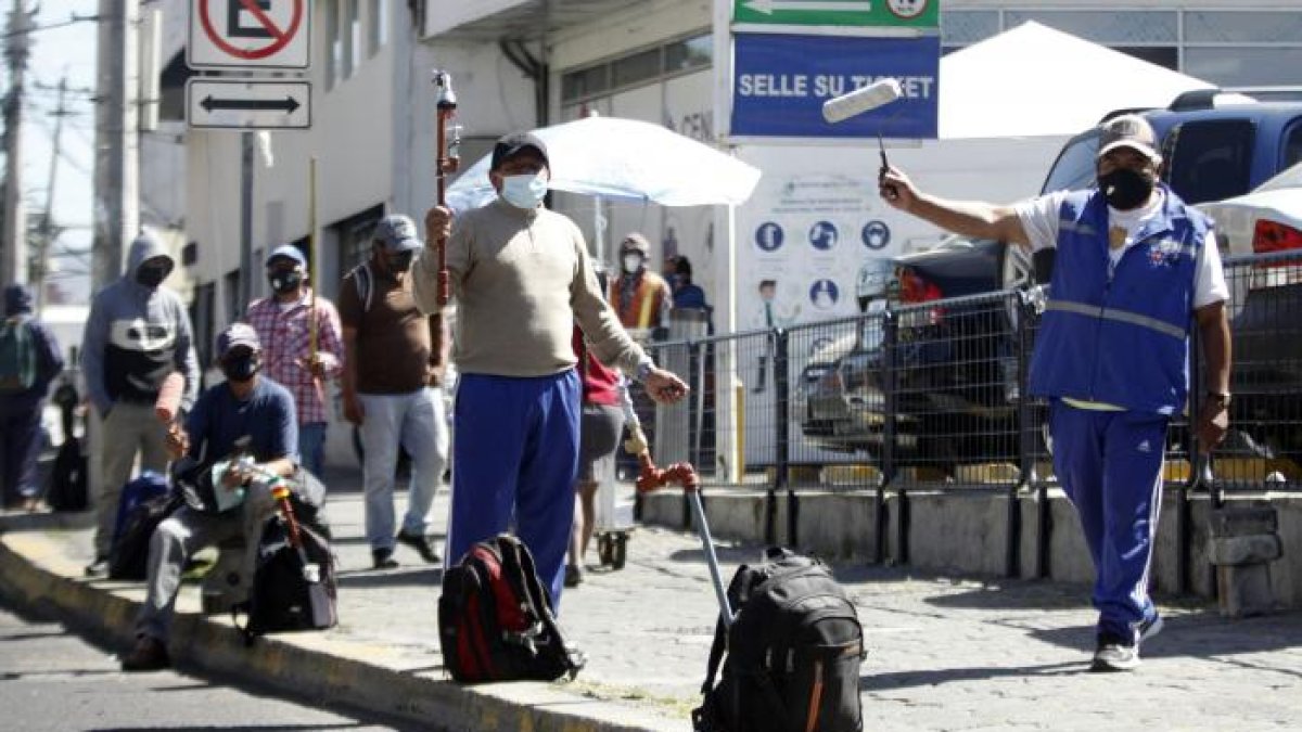 La situación laboral, un problema que no logra resolverse en Ecuador.