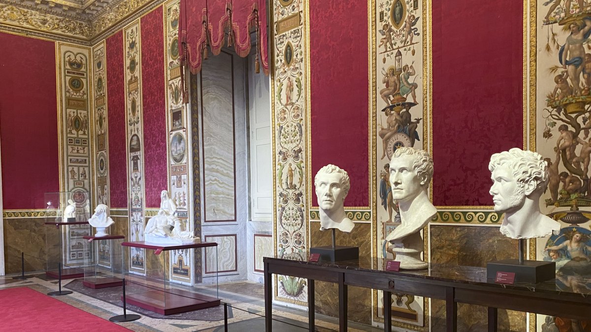 Los museo del Vaticano abren una muestra en homenaje a Antonio Canova, el escultor neoclásico que dejó importantes legados en las exposiciones pontificias.