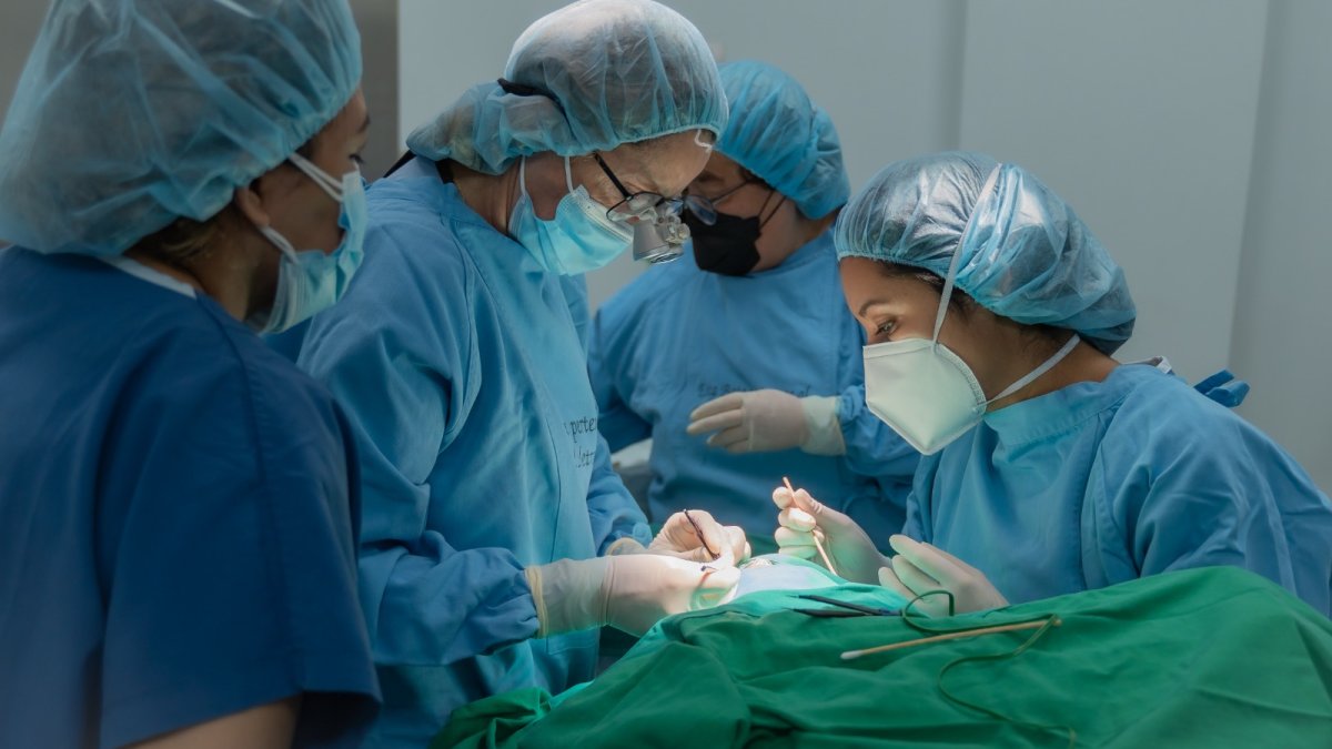 Metrofraternidad realiza 'Programa de Prevención de Ceguera Infantil' para promover la salud visual en niños y adolescentes.