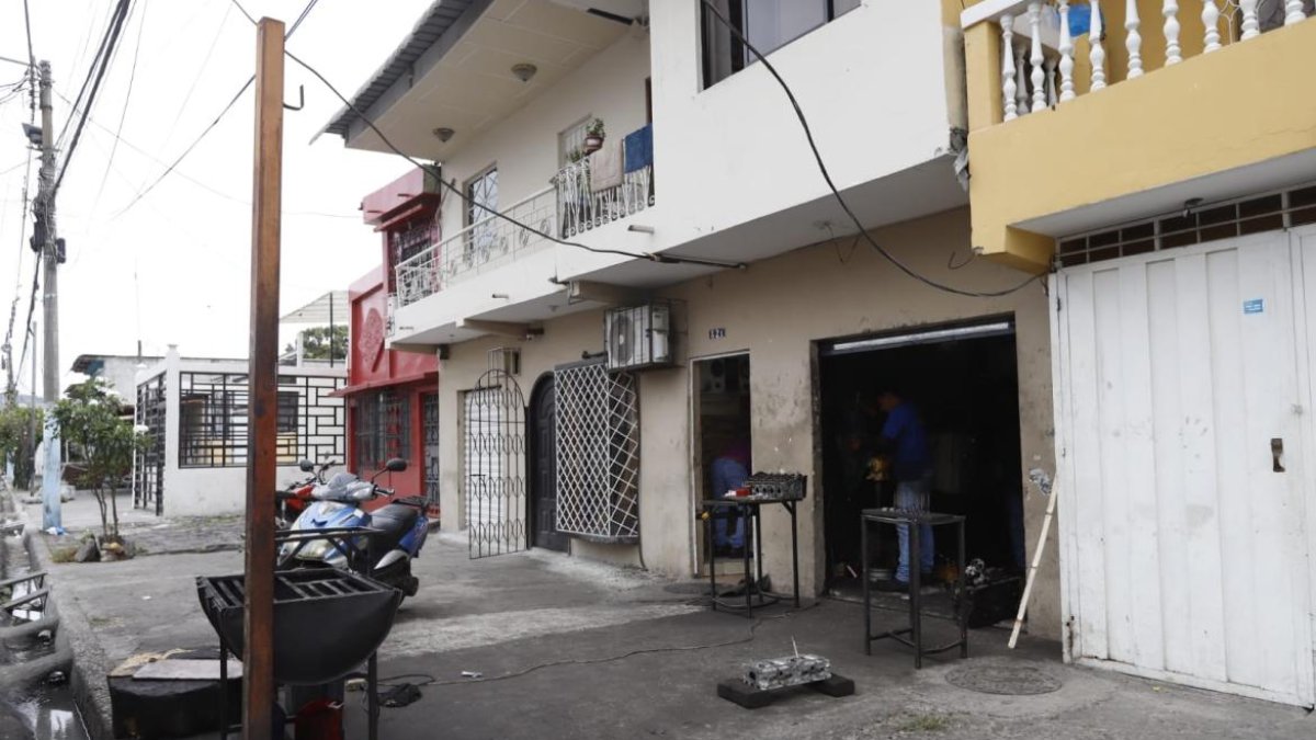 El local asaltado, en la 30 y Letamendi.