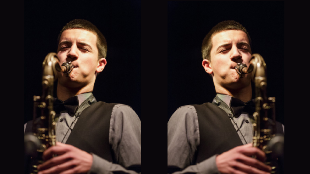 El saxofonista inició su formación en la escena de Seattle y actualmente reside en Nueva York.