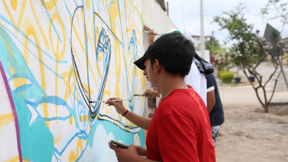 Experiencia. Los niños y jóvenes muestran habilidades a través del arte.
