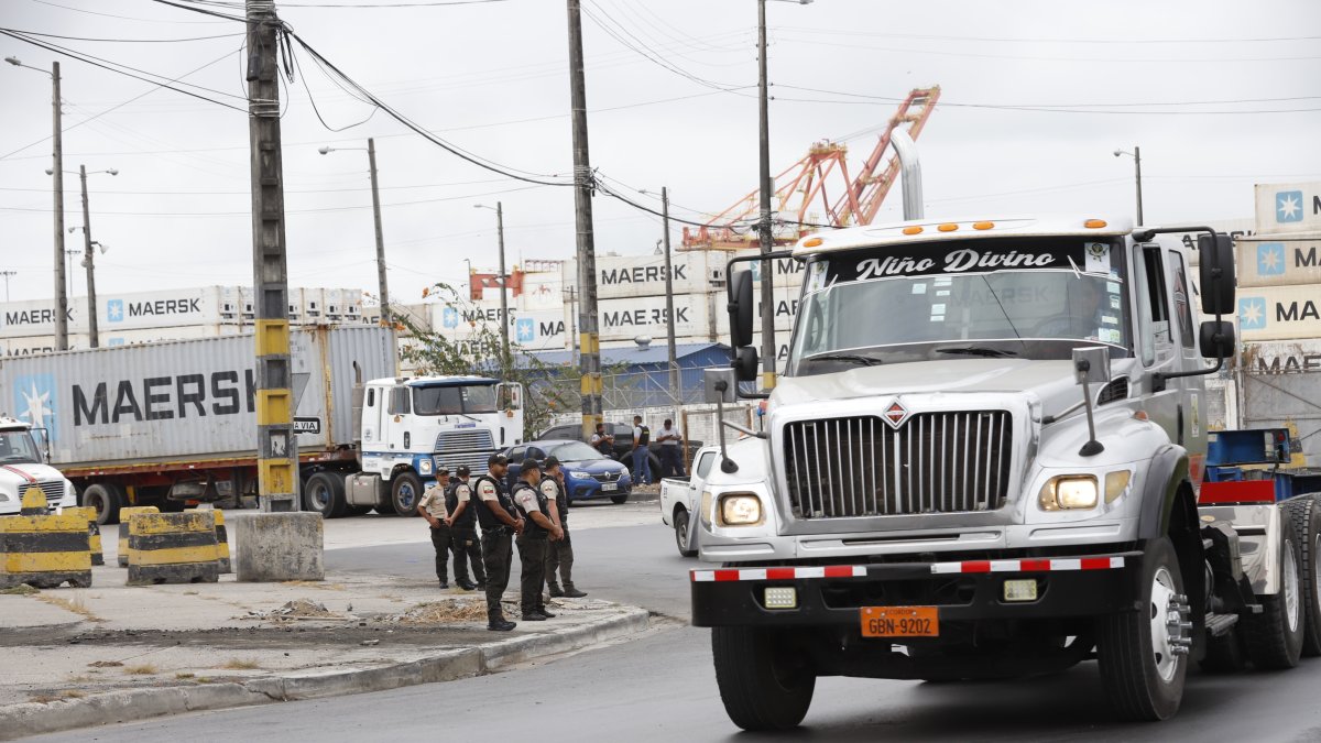 Guayaquil.- Las actividades normales en el Puerto Marítimo de Guayaquil.