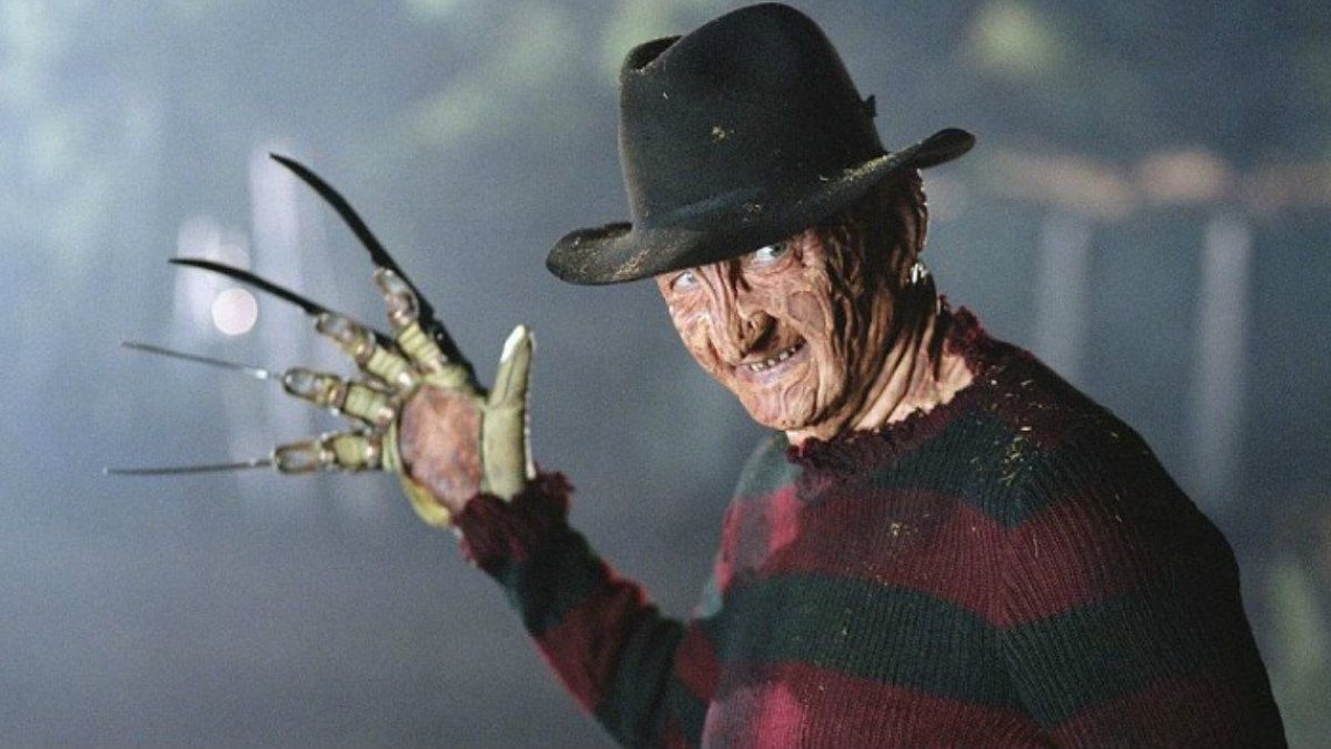 Pesadilla en Elm Street (1984) es una película emblemática del terror. Incluye un personaje con cicatrices que representaban su estatus de villano