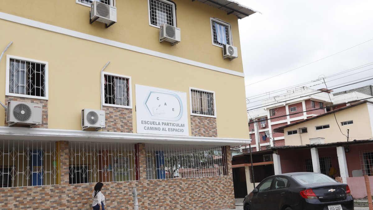 Hecho. El plantel educativo, por ahora, cuenta con resguardo policial.