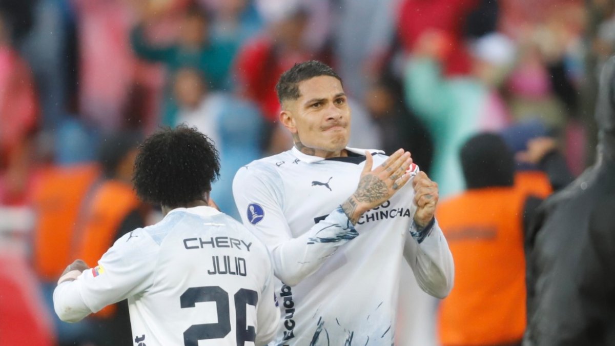 Paolo Guerrero llegó a Liga de Quito a darle experiencia dentro y fuera de la cancha.