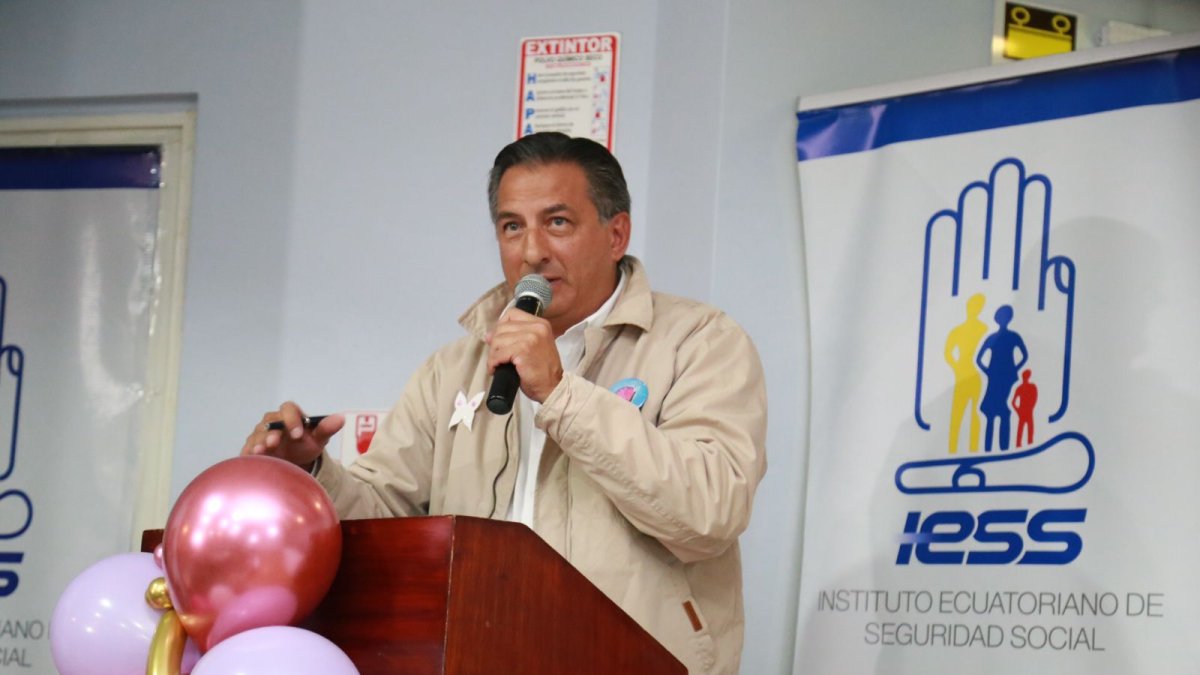 Diego Salgado Ribadeneira, director general del Instituto Ecuatoriano de Seguridad Social.