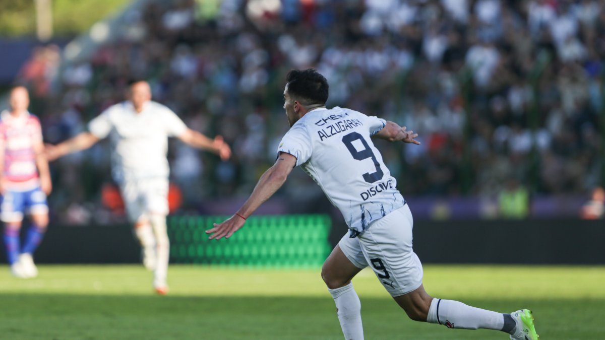 Lisandro Alzugaray se vistió de héroe y con un golazo pasó a la historia de Liga de Quito. Estuvo a punto de irse del club
