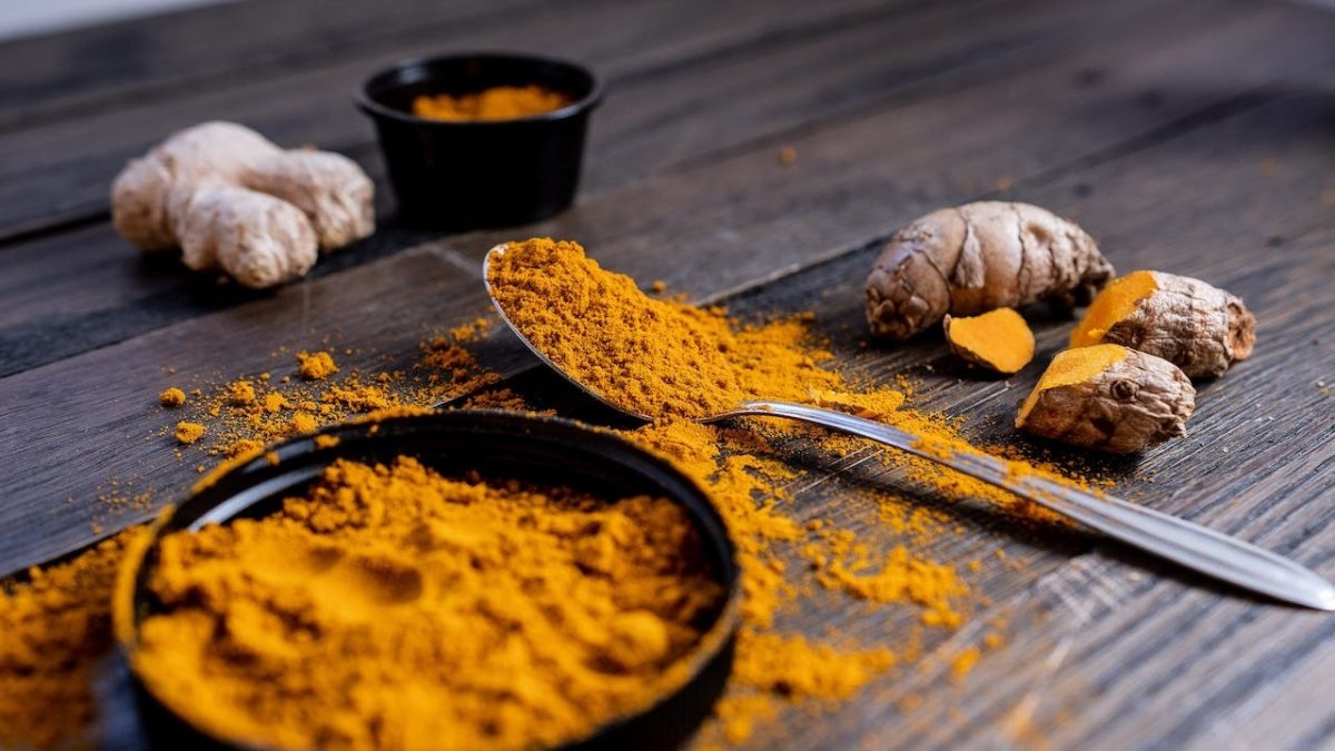 La cúrcuma posee la sustancia curcumina