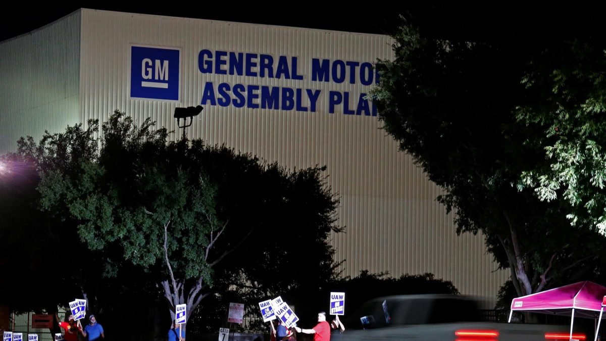 Se busca llegar a un acuerdo entre la empresa privada y los trabajadores.