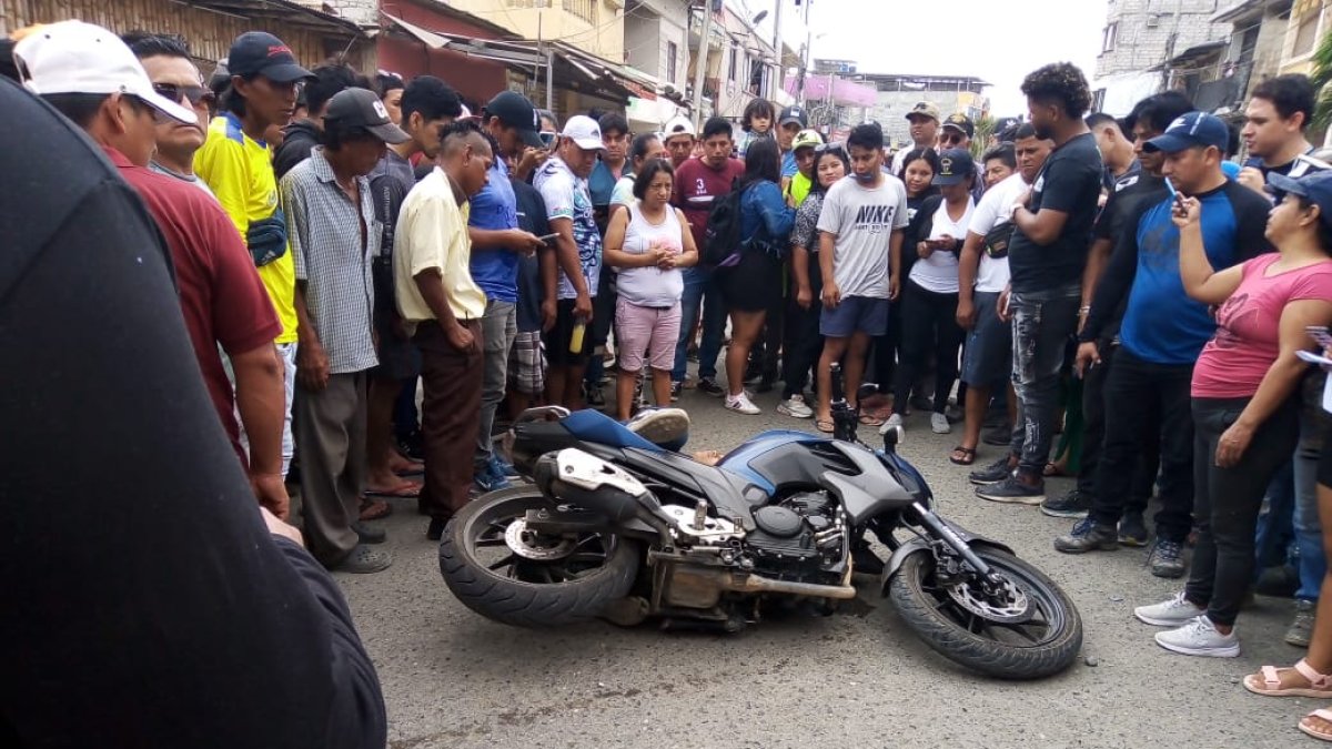 Asesinato. Delincuentes asesinaron a un hombre en Playas.
