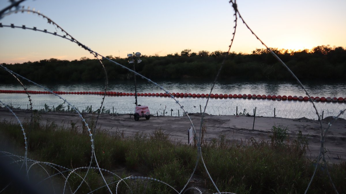 Evidencia. La cerca de alambres con púas en Eagle Pass (Texas, EE.UU.).