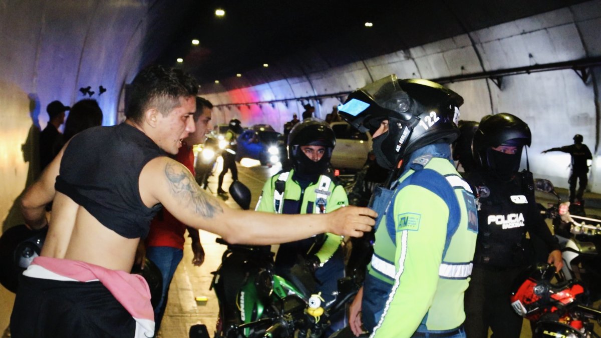 Varios ciudadanos fueron multados por llevar a más de una persona en moto.