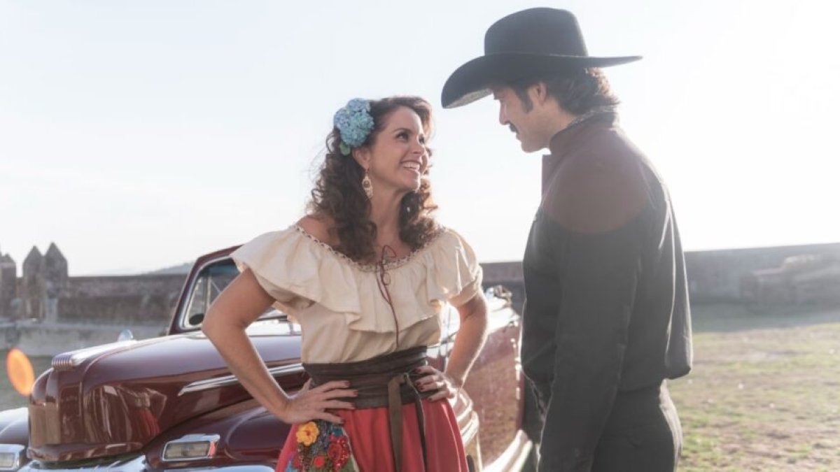 Lucero con José Ron.