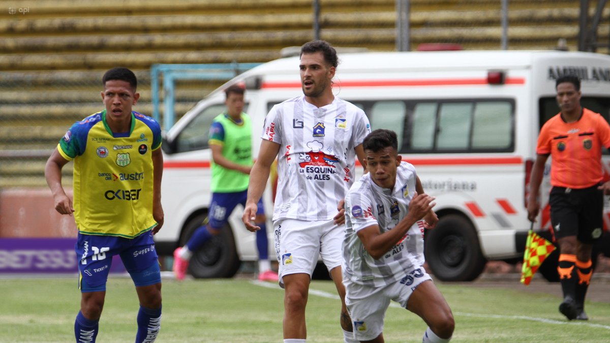 En el estadio Alejandro Serrano Aguilar el Gualaceo S.C recibe al conjunto del Delfin por la fecha 12 de la segunda etapa del campeonato nacional de futbol de la LigaPro Bet593 2023.