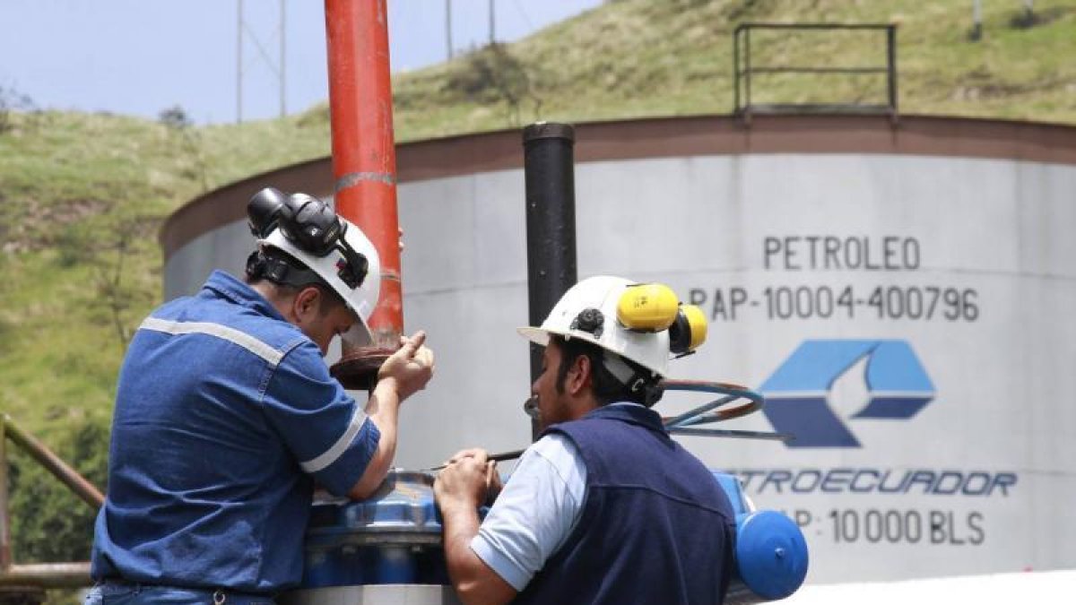 PLANTA PETROLERA DE PETROECUADOR |
