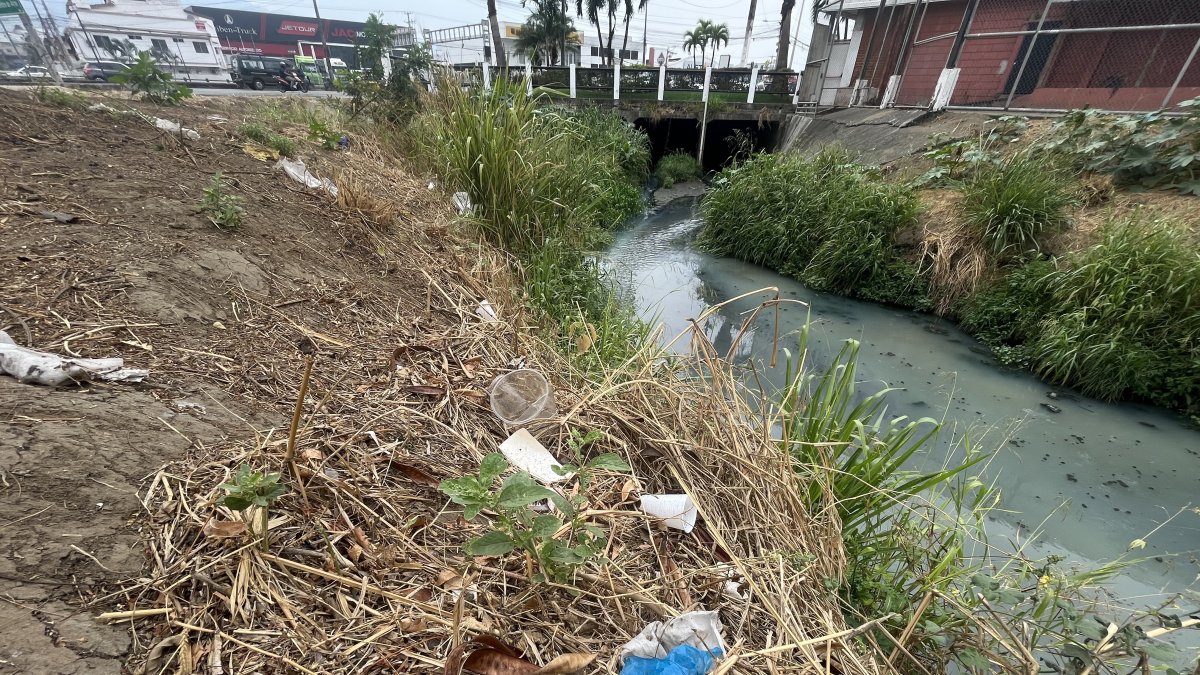 Estado. En el punto también se observa basura regada.