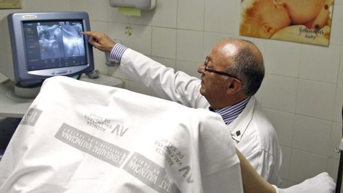 Referencial. Una mujer debe seguir técnicas para poder concebir.