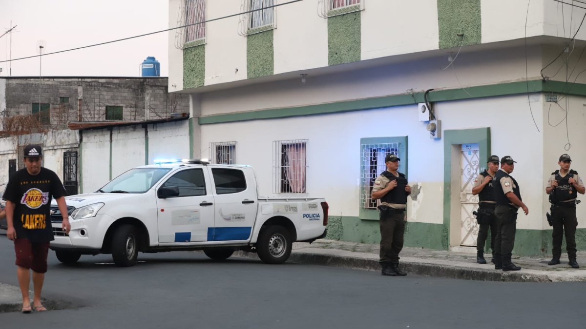 La Policía llegó al lugar para acordonar la zona