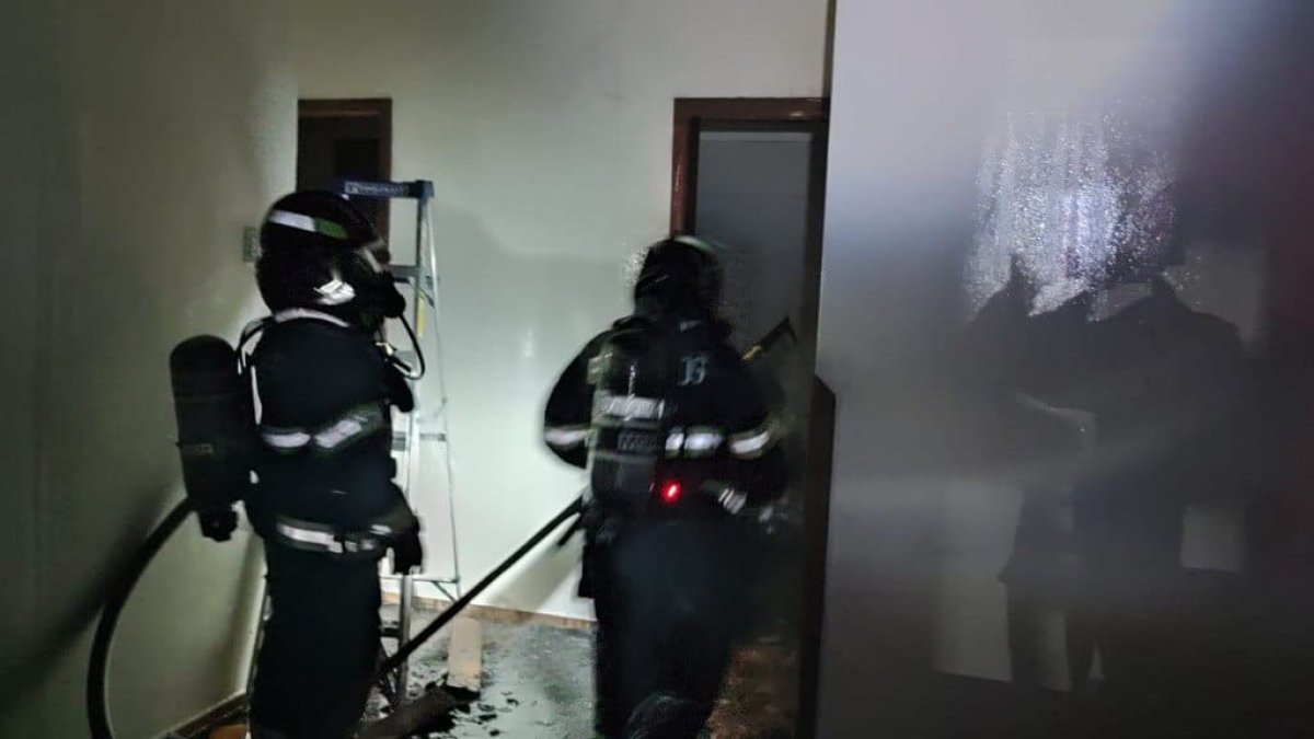 Bomberos de Quito atendieron un incendio estructural durante el feriado