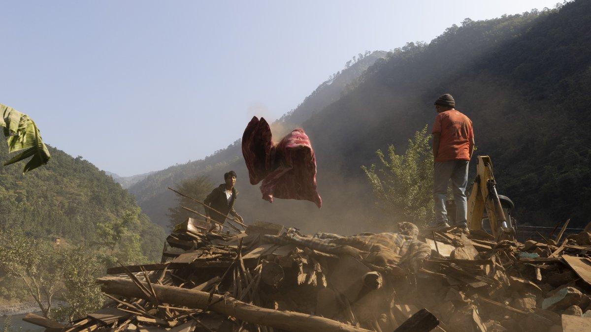 Este terremoto ocurre tres días después de que otro seísmo de 6,4 de magnitud sacudiera el oeste del país,