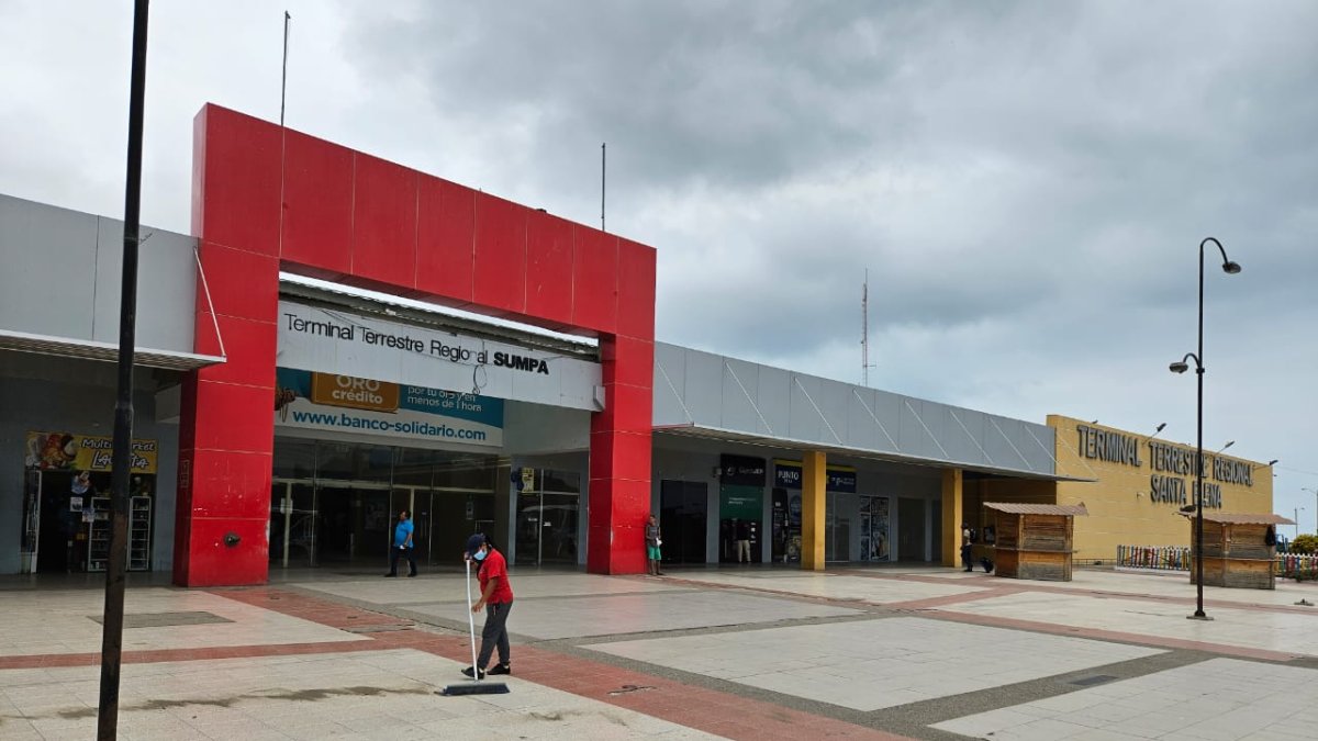 Este 6 de noviembre fueron varios los que postergaron sus viajes tras lo ocurrido. En el sitio hubo poca afluencia de personas.