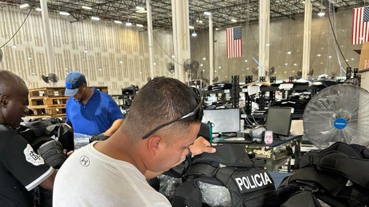 Atraso. Para el mes de julio estaba planificada la llegada de los chalecos antibalas comprados en EE. UU.