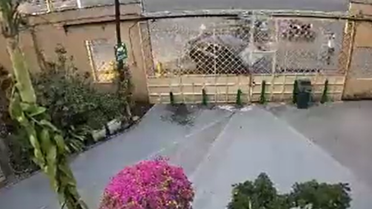 Un total de seis sujetos habrían actuado en el ataque a esta empresa ubicada en la vía a Daule.