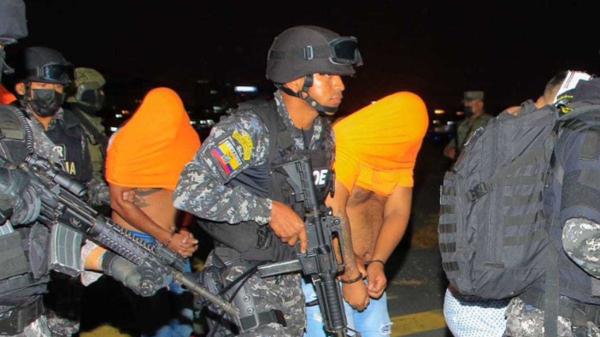 El cuerpo del cabecilla de una de las organizaciones delictivas que operan en Ecuador fue encontrado por otros reclusos.