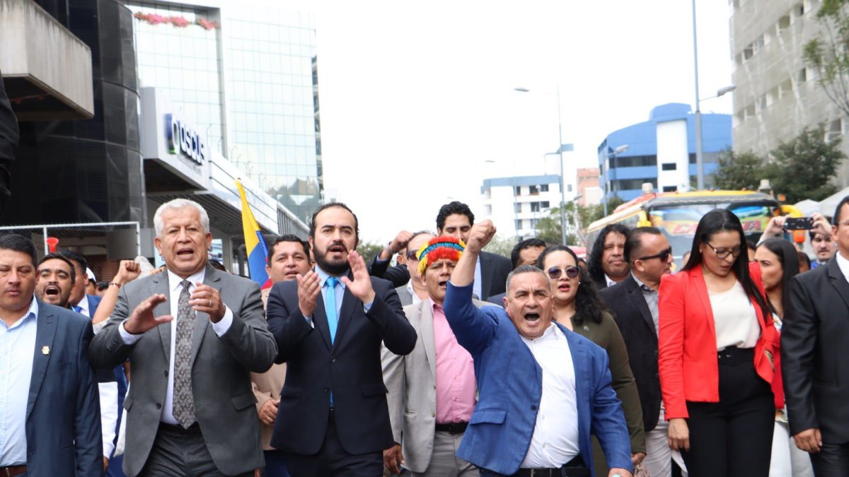 El 6 de noviembre, en varios puntos del país, hubo marchas para exigir los recursos de los municipios.