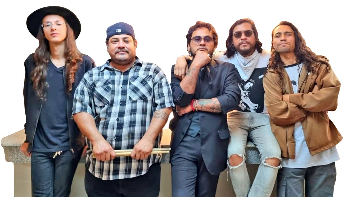 Daniel Espinosa, Jorge Cabezas, Gio Negrette, Nicolás Chang y Pablo Vásquez forman actualmente la banda.