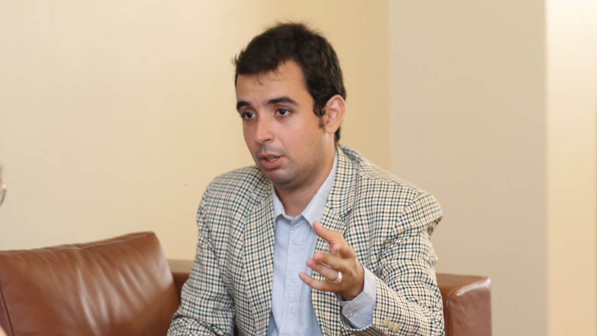 Carlos Cordovez es comunicador, escritor y gestor cultural. Desde el 2022 realiza cine foro sobre filmes de terror