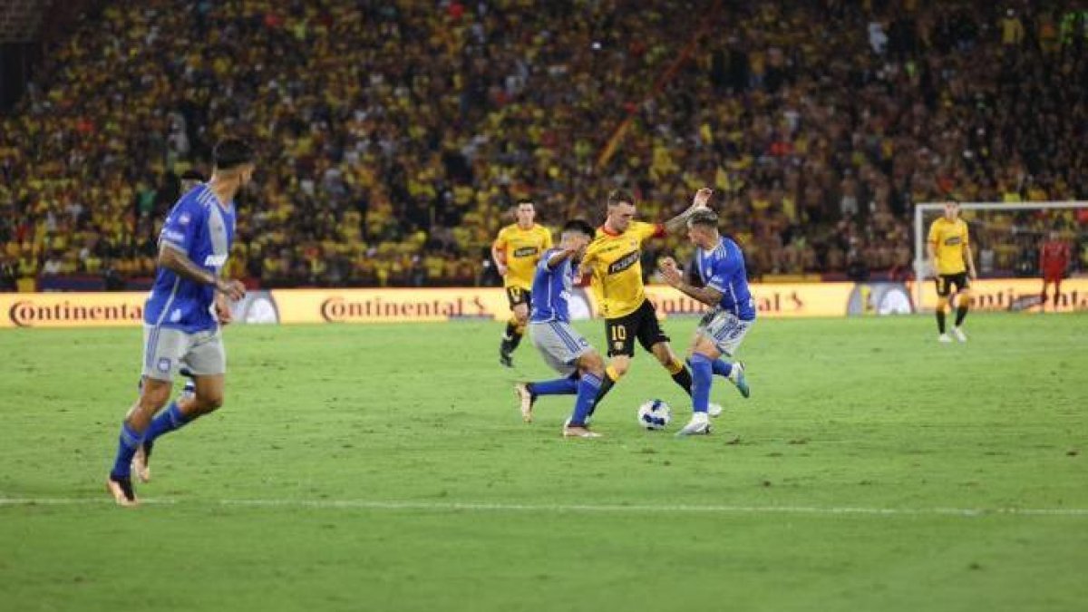 Emelec ganó 3-1 en el clásico del primer semestre liguero.