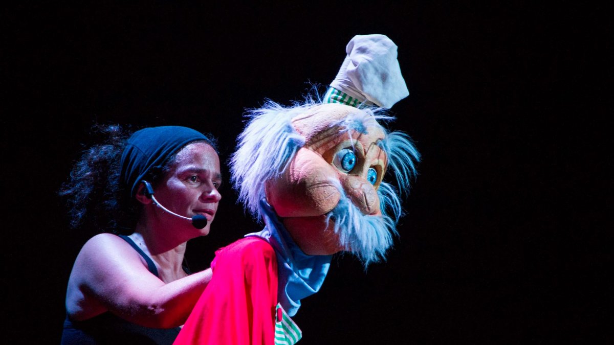 Escena de la obra Al diablo con el pan.