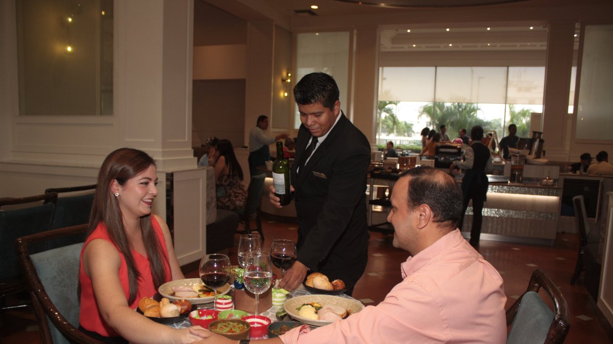 Una foto referencial muestra el menú navideño que ofrecerá el hotel, este año tiene una propuesta tradicional con toque de innovación.