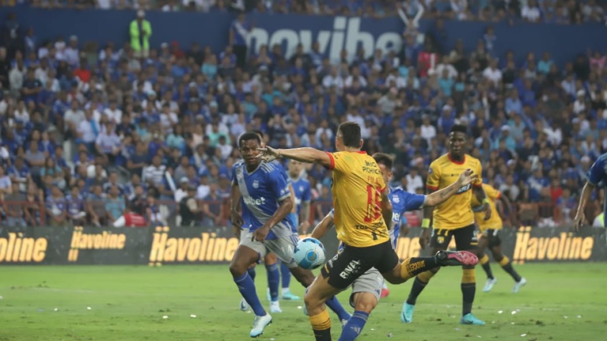 Emelec vs. Barcelona en el Capwell.