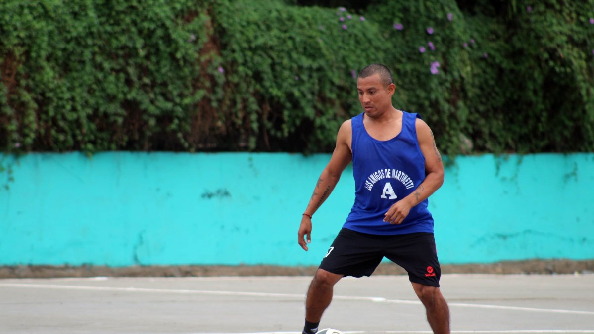 Colán jugó en Sport Boys, Sporting Cristal y Universidad César Vallejo.