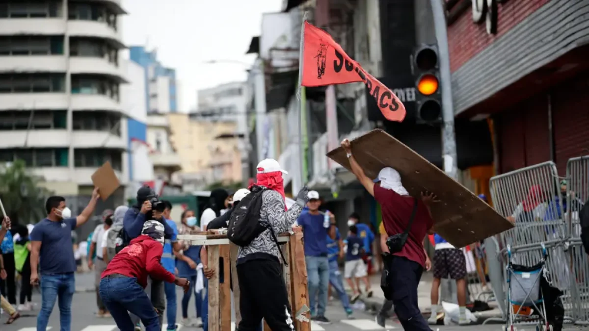 Bloqueos. Las protestas contra la mayor mina no dan tregua.