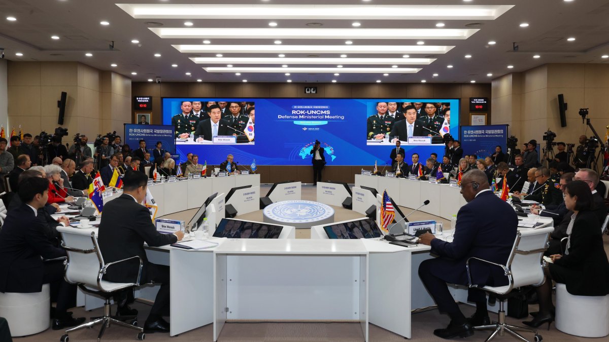 Reunión ministerial de defensa de Corea del Sur y los Estados miembros del Comando de la ONU (UNC por sus siglas en inglés), en el Ministerio de Defensa en Seúl, el 14 de noviembre de 2023.
