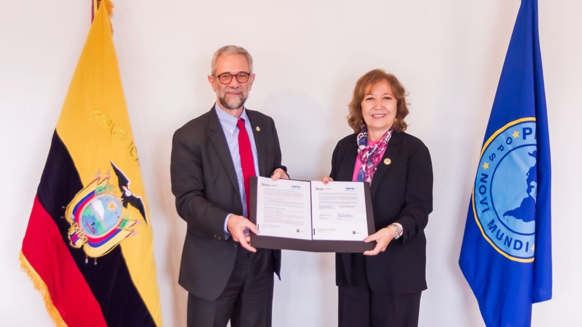 Autoridades. El acuerdo refuerza el arte y la salud en la población.