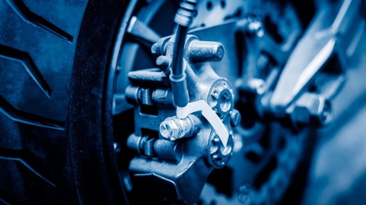 90.000 kilómetros es el límite de uso del aceite de la transmisión de un vehículo, o el tiempo que indique el fabricante en el manual.