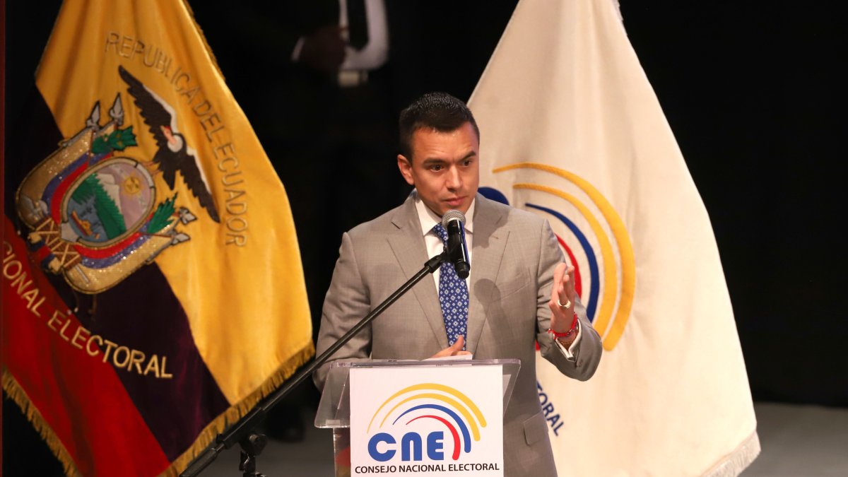 Evento. El primer discurso como presidente electo con credenciales de Noboa duró algo más de siete minutos.