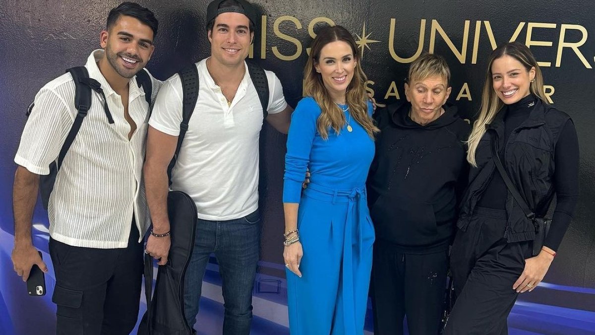Danilo con Carlos Adyan, Jacqueline Bracamontes y Osmel Souza.