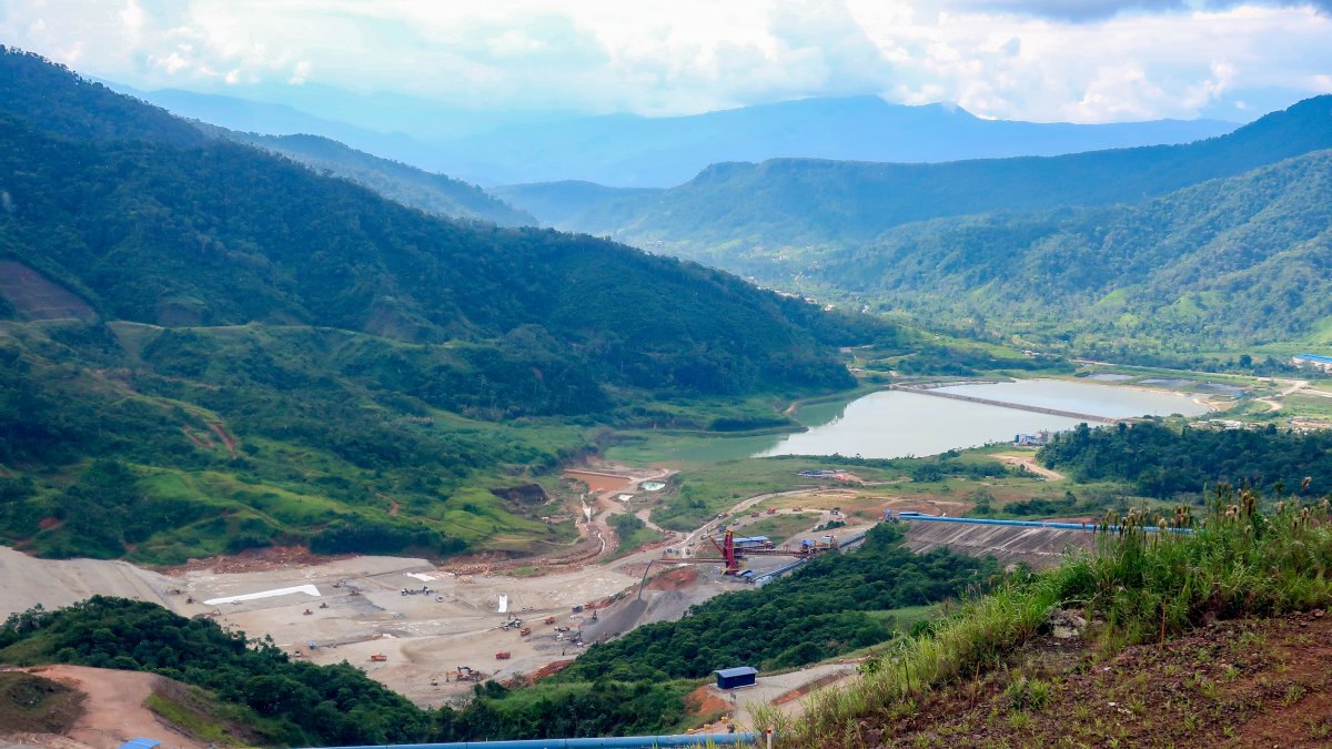 El depósito de relaves de la minera china Ecuacorriente que opera la mina Mirador, en El Pangui, provincia de Zamora Chinchipe (Ecuador).