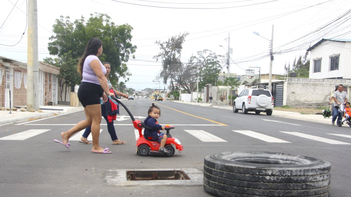 La ciudadanía procura tomar mucha cautela cuando transita especialmente por vías principales.