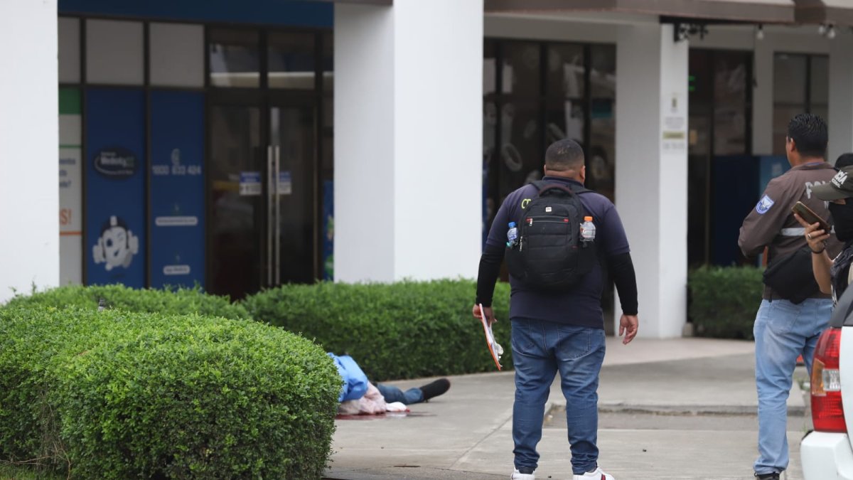 El asesinato se reportó en los exteriores de una urbanización