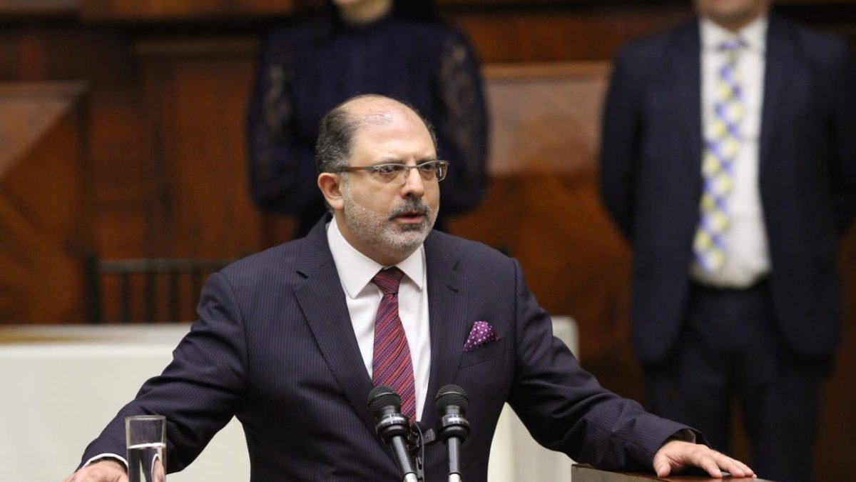 El ahora presidente de la Asamblea, Henry Kronfle, durante su primer discurso.