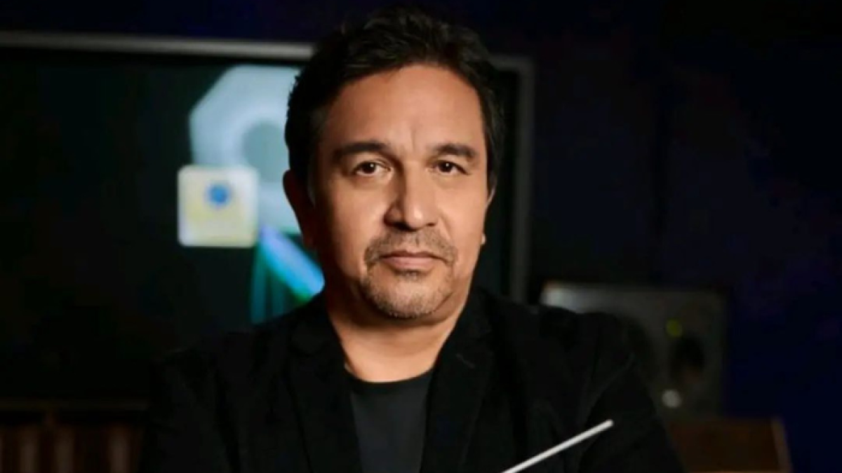 En total, el productor ecuatoriano cuenta con cuatro premios Grammy Latinos.